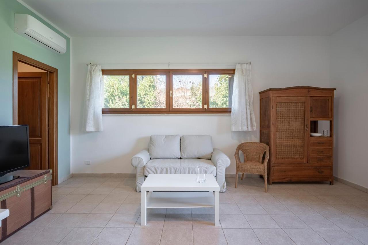 Agriturismo Terre Di Castiglione 카스틸리오네 델라 페스카이아 외부 사진